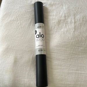alo yoga air mat black